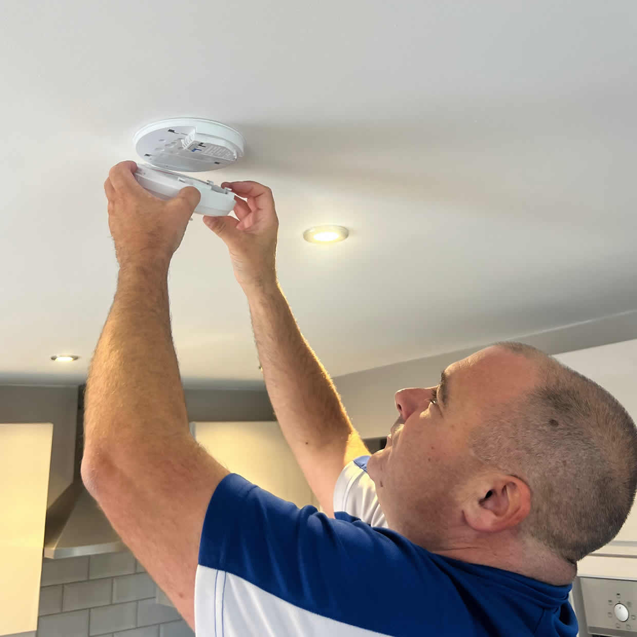 Smoke alarm installation for landlords and rental properties in Dunstable